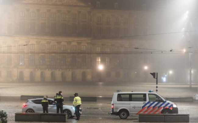 Avondklok Amsterdam corona politie controle